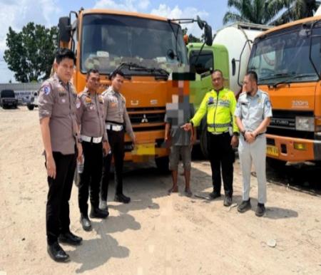 Kurang 24 Jam, Polisi Tangkap Sopir Truk Tabrak Lari Maut di Kampar