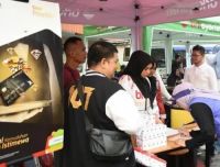 Dukung HUT Pekanbaru ke-242, BRK Syariah Ramaikan Festival Ketan Talam Durian Pecahkan Rekor MURI