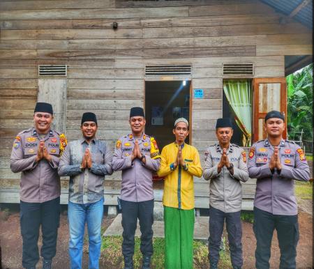 Polsek Merbau bersilaturahmi dengan tokoh agama, dalam menciptakan suasana yang aman dan kondusif selama bulan suci Ramadan
