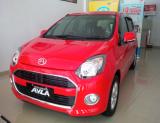 Daihatsu Ayla di showroom Astra Daihatsu Panam