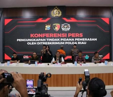 Polda Riau Tangkap Ketua Ormas di Pekanbaru, Diduga Memeras Perusahaan Hingga Rp5 Miliar