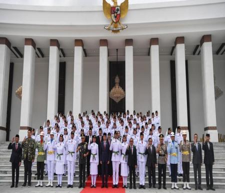 Paskibraka di IKN usai pengukuhan.(foto: cnnindonesia.com)