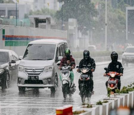 Cuaca ekstrim di Riau akhir pekan ini.(ilustrasi/int)