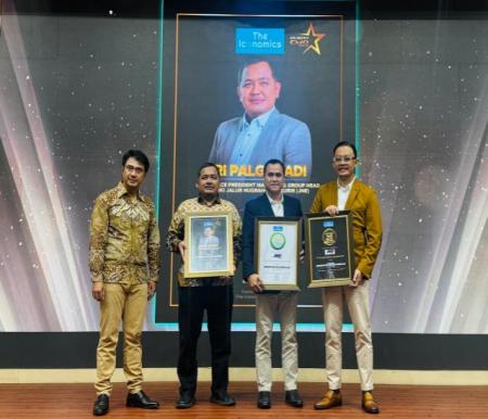 35 Tahun Melayani Indonesia, JNE Sabet 3 Penghargaan di Marketing & Halal Summit 2026