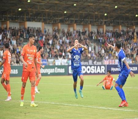 PSPS Pekanbaru vs Persiraja beberapa waktu lalu.(foto: istimewa)