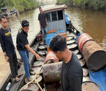 Polisi Sita 10 Ribu Liter Solar Subsidi Ilegal di Dua Wilayah Riau, Untung Tipis Tapi Skala Besar