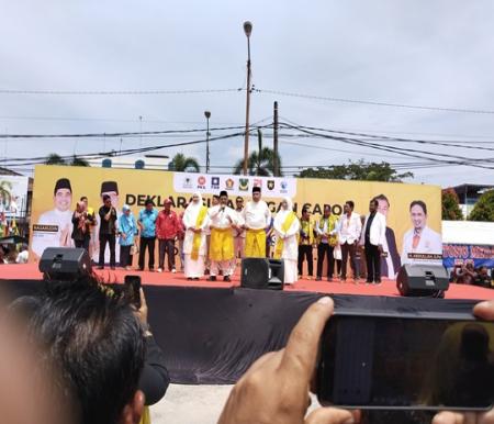 Deklarasi pasangan Cabup dan Wacabup Pelalawan, Nasaruddin-Abubakar di Lapak Pangker (foto/Andy)