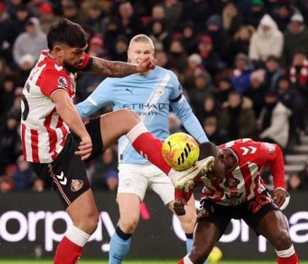 Buntu Hadapi Pertahanan Sunderland, Man City Gagal Pangkas Jarak dengan Arsenal