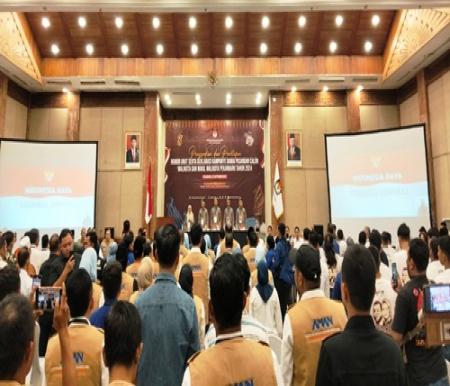 Suasana pengundian nomor urut Pilkada Pekanbaru 2024 di Hotel Aryaduta Pekanbaru.(foto: dini/halloriau.com)