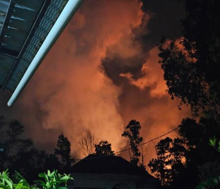 Ledakan di Kilang Pertamina RU Dumai, Kobaran Api Membumbung Tinggi