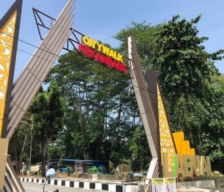 Pusat kuliner UMKM di Taman Labuai City Walk Pekanbaru (foto/dini)