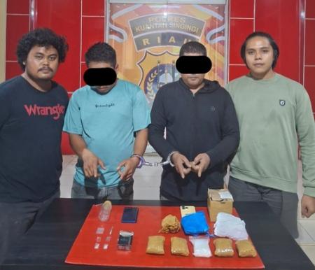 Polres Kuansing Ringkus 2 Pengedar Narkoba, Sita Lebih dari Setengah Kilogram Sabu