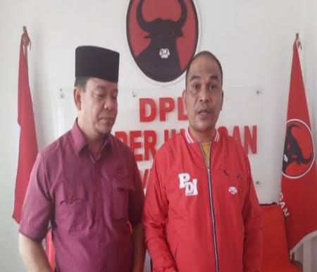 Sekretaris PDIP Riau, Kaderismanto (kiri) 