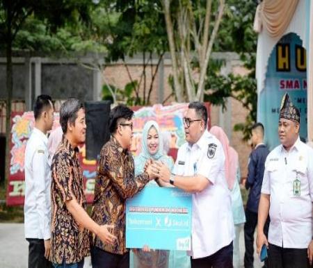 Telkomsel luncurkan Skul.id saat HUT ke-49 SMAN 3 Pekanbaru.(foto: istimewa)