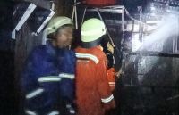 Kafe di Jalan Kuini Pekanbaru Ludes Terbakar