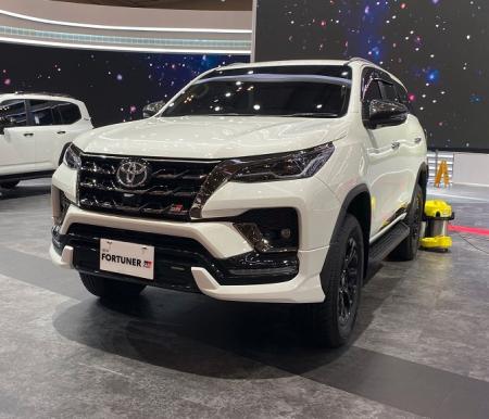BBM Diesel Melonjak Gila-gilaan! Isi Full Tank Fortuner Tembus Rp 2 Juta