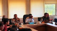Rapat strategis Satuan GTRA Pelalawan yang dipimpin Bupati Pelalawan, Zukri pada Rabu (2/9/2026).(foto: andi/halloriau.com)
