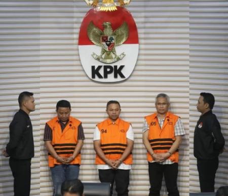 Kasus Korupsi Pemprov Riau: Penahanan Abdul Wahid dan Dua Tersangka Diperpanjang