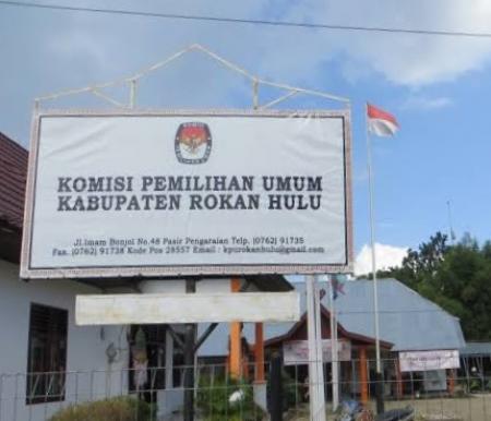 Komisi Pemilihan Umum (KPU), Kabupaten Rokan Hulu (Rohul) telah menggelar pengundian nomor urut Pasangan Calon (Paslon) Bupati dan Wakil Bupati periode 2024-2029, Senin (23/9/2024). 