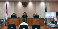 Mantan tenaga ahli Gubri nonaktif, Abdul Wahid menjadi saksi untuk eks Kadis PUPR Riau (foto/tribunpku)