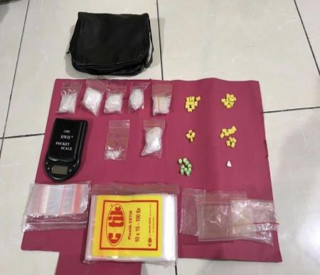 3 Pengedar Narkoba Ditangkap di Pekanbaru, Puluhan Butir Ekstasi dan 79 Gram Sabu Disita