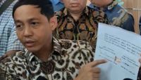 Eks Pimpinan KPK Curiga Pengembalian Amplop Menhut Raja Juli Hanya Akal-akalan