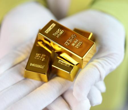Harga Emas Stabil, Investor Waspadai Risiko Inflasi dan Resesi