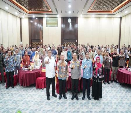 OJK dan FKIJK Riau Gandeng Polda Bahas Sinergi Keuangan Aman dan Berkelanjutan