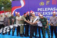 Kapolda Riau lepas ekspedisi Merah Putih ke wilayah terluar.(foto: istimewa)