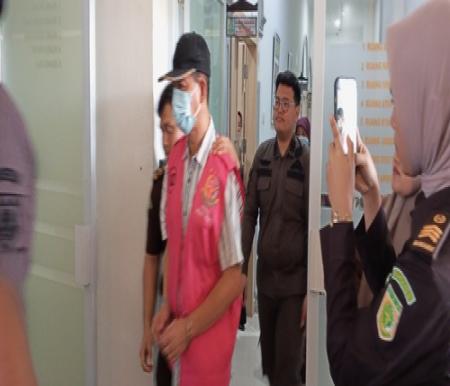 Kepala Dinas Pendidikan Rohil Ditahan Terkait Korupsi Proyek SMP N 4 Panipahan