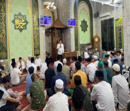 Pemprov Riau menggelar Safari Ramadan 1446 H di Masjid Almuhsinin, Pekanbaru (foto/yuni)