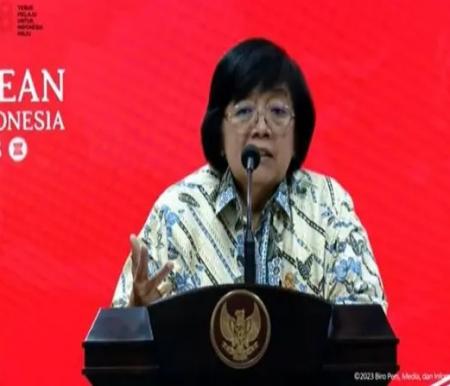 Menteri Lingkungan Hidup dan Kehutanan (LHK) Siti Nurbaya Bakar