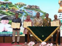 Plt Gubri Dorong Perusahaan di Riau Gunakan BRK Syariah