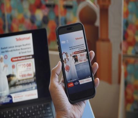 Ibadah Makin Tenang Bersama Paket RoaMAX Umrah Telkomsel