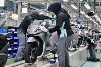 Pemerintah sunat insentif motor listrik.(ilustrasi/int)