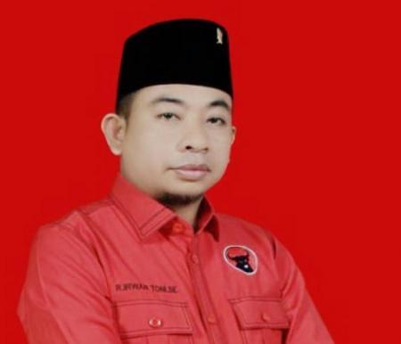 Ketua Badan Pemenangan Pemilu DPC PDI Perjuangan Kabupaten Inhu, Raja Irwan Toni (foto/Dasmun)