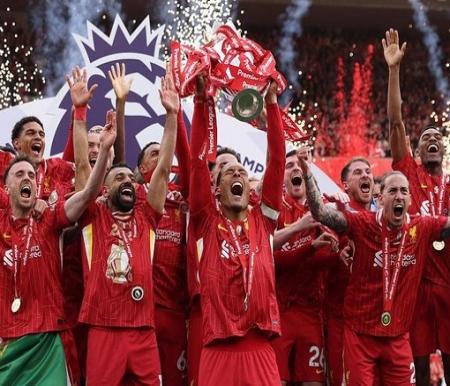 Liverpool Akhirnya Angkat Trofi Premier League di Hadapan Fans: Penantian 35 Tahun Terbayar Lunas