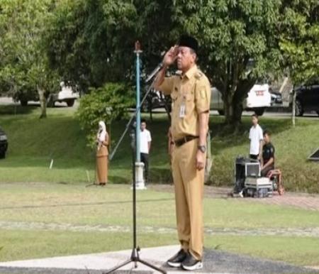 Bupati Kuansing, Suhardiman Amby.(foto: ultra/halloriau.com)