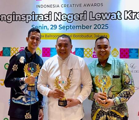 D’Sayur TPI dan Nafeesa Snack, UMKM Binaan BRK Syariah Raih Penghargaan Indonesia Creative Awards 2025