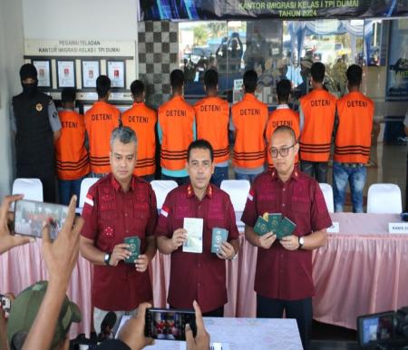 26 WNA ditangkap di Dumai (foto/int)