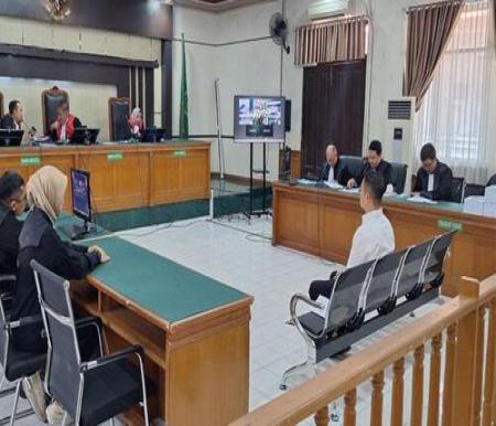 Pledoi Kasus Korupsi, Eks Pj Walikota Pekanbaru Risnandar Mahiwa Bacakan Pembelaan
