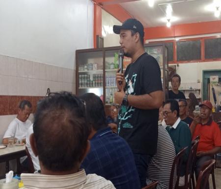 Calon Bupati Inhu, Ade Agus Hartanto berislaturahmi dengan alumni PNS Indonesia di Rengat (foto/dasmun)