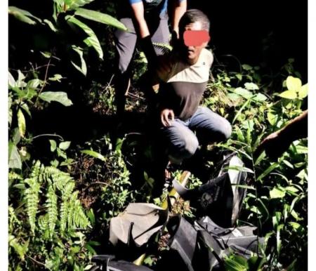 Polsek Pangkalan Kerinci Kejar Pencuri Motor Asal Sumut hingga Masuk Semak-Semak