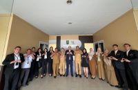 Manajemen ARYADUTA Pekanbaru sambangi Dispar Riau.(foto: meri/halloriau.com)
