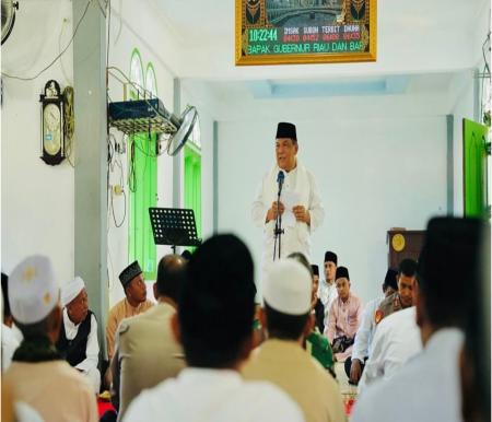 Pj Gubernur Riau, SF Hariyanto saat hadiri Haul Syekh Maksum di Rohul.(foto: sri/halloriau.com)