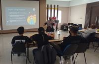 Kegiatan parenting talk show dalam event Honda PCX 160 Bikers Playland di Capella Honda 88 Pekanbaru.(foto: barkah/halloriau.com)