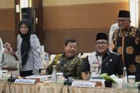 Bupati Kuansing, Suhardiman Amby saat hadiri kegiatan RUPS BRK Syariah di Pekanbaru.(foto: ultra/halloriau.com)