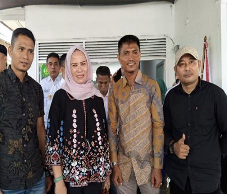 Ade Hartati bersama pengurus GPM-IKM Riau.(foto: mimi/halloriau.com)