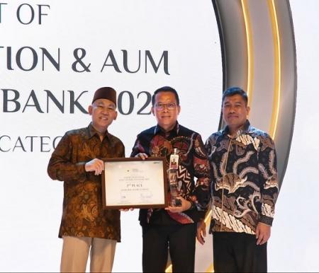 BRK Syariah Raih Dua Penghargaan pada Ajang Hajj Banking Award BPKH 2025